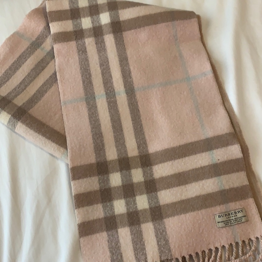 Burberry giant check scarf